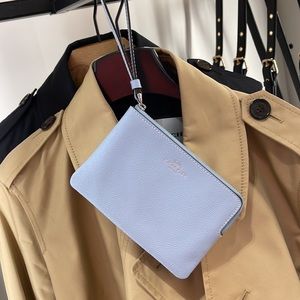 Coach Corner Zip Wristlet
Silver/POWDER BLUE